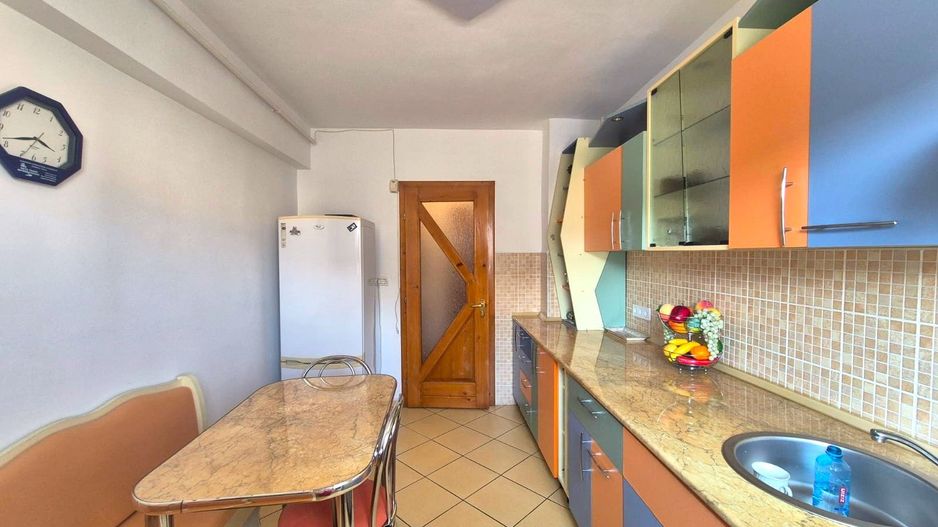 Centru Civic, apartament pretabil familie sau studenti. - Poză 7