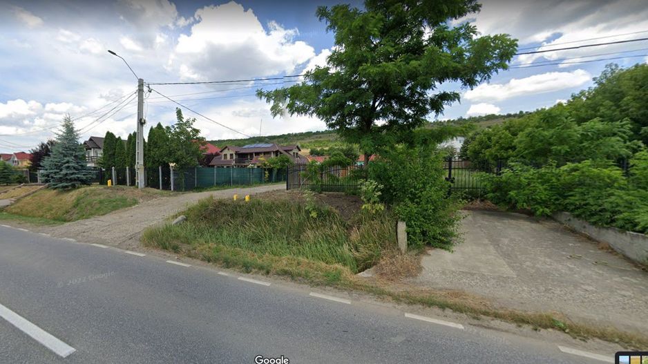 Teren intravilan 1000 mp, zona CIUȘMEAUA MOLDOVENCEI; - Poză 2