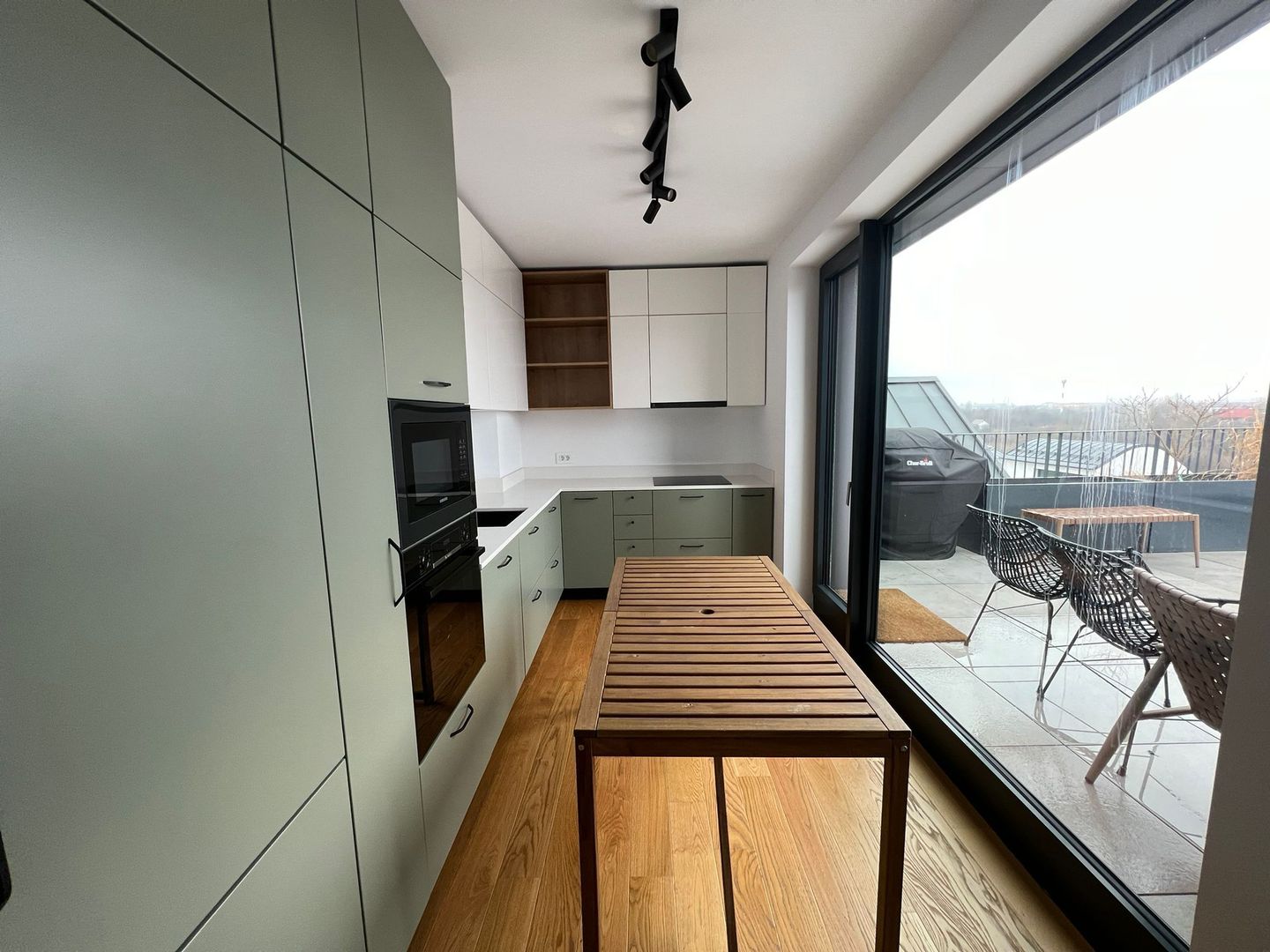 Inchiriere apartament 3 camere Avalon Estate - Poză 6