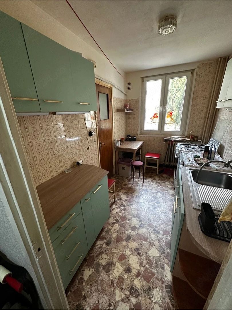 Apartament 3 camere, Bld. Brancoveanu. Decomandat. - Poză 7