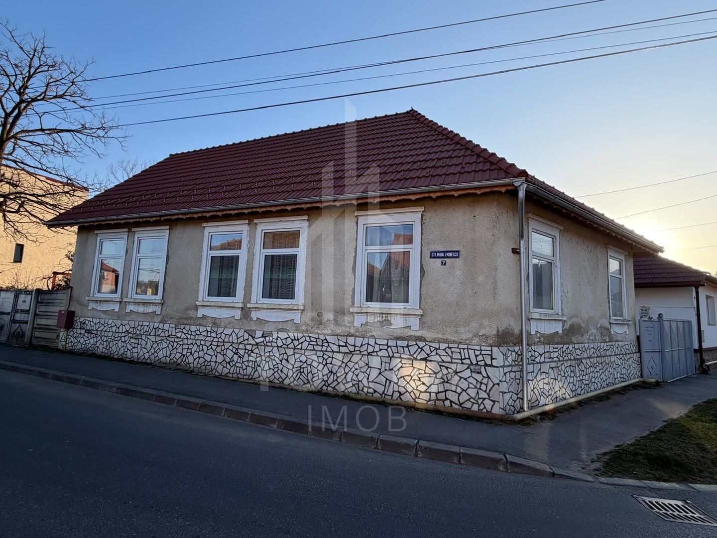 Casa cu teren de vânzare în Ocna Sibiului – zona Vis-a-Vis de Ștrand - Poză 1