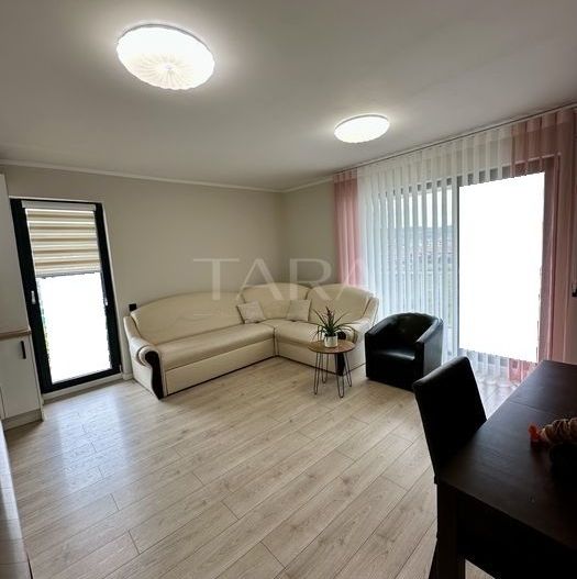 Apartament 3 camere, balcon 28 mp + parcare – Florești, zona Eroilor - Poză 2