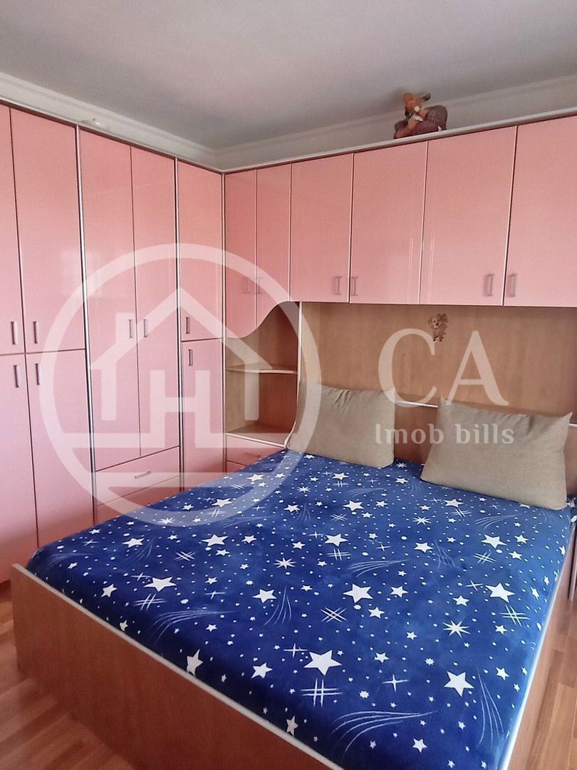 Apartament cu 3 camere de vanzare in zona Rogerius, Oradea - Poză 9