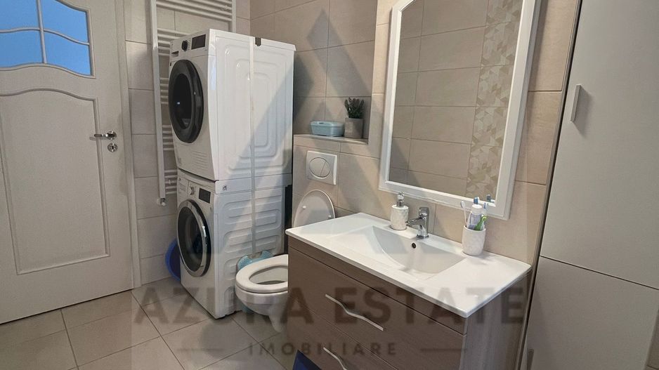 Apartament premium 3 camere semi-central cu lift in Kogalniceanu - Poză 8