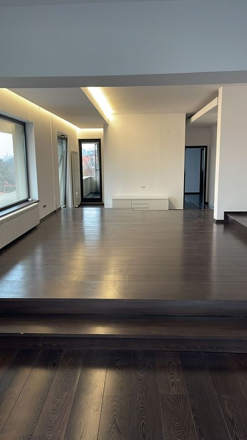 Apartament tip duplex Primaverii de inchiriat 3 camere 2 bai garaj - Poză 9
