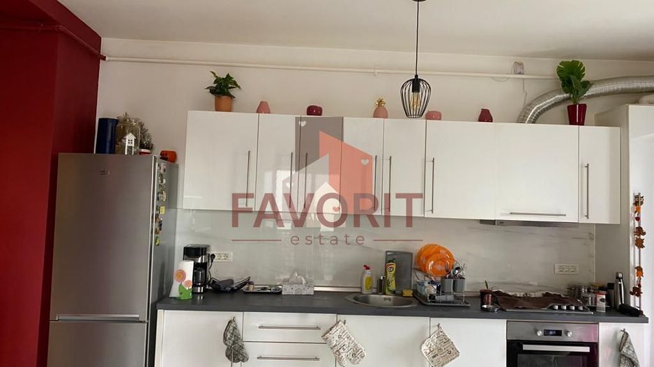 2 camere | centrala proprie | mobilat si utilat | loc parcare | zona excelenta | - Poză 4