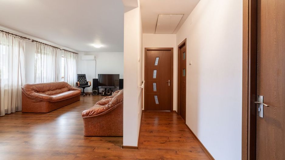 Casa in Albota, 3 dormitoare, curte 456 mp | Zona linistita, aproape de Pitesti! - Poză 11