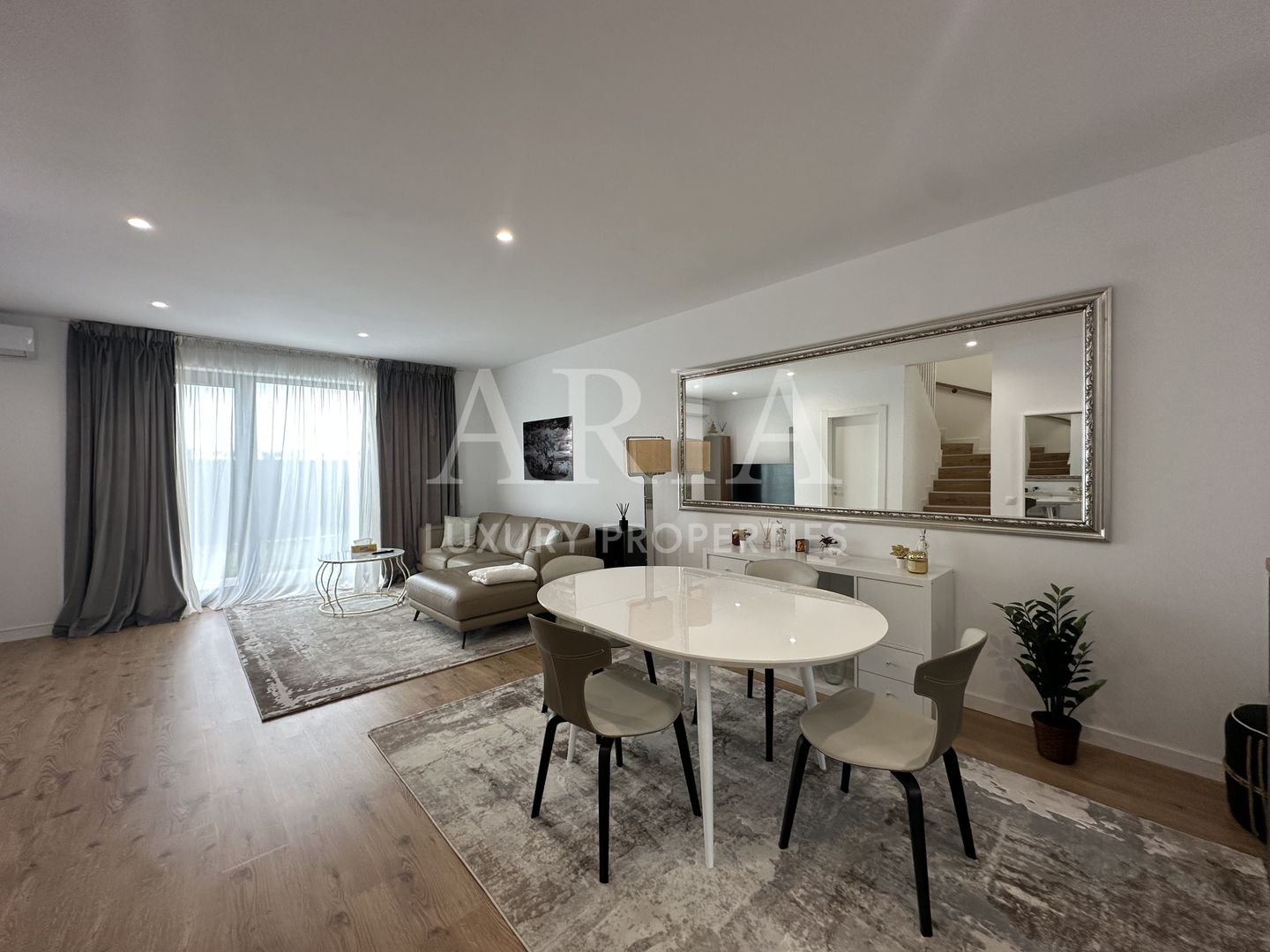 COMMUNITY PIPERA VILA - Poză 1