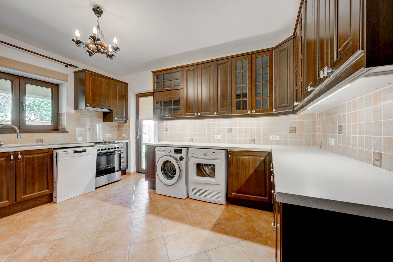 2 Vile individuale in Paradisul Verde P+M, caramida, ideal familii - Poză 44