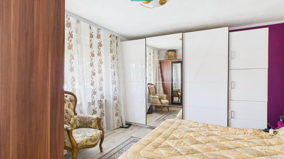 Casă renovată cu teren generos lângă Ususău - Poză 2