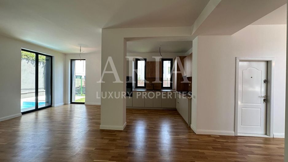 VILLA FIRST RENT – GARAJ - GATED COMPLEX - Poză 4