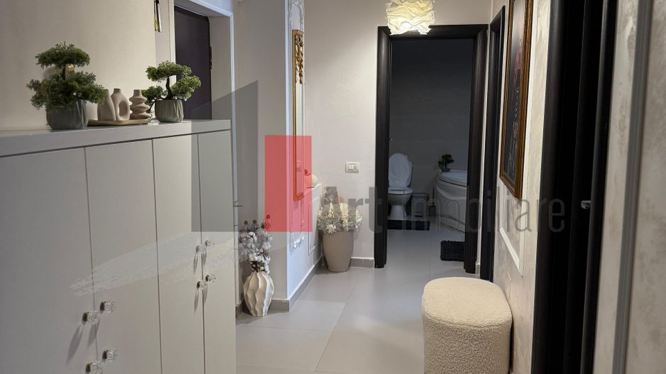 Vand ap 3 camere de lux etaj 1 , Chiajna-Str Sergent Ilie Petre - Poză 1