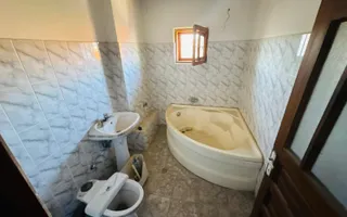 Vilă impunătoare, construcție solidă D+P+E+M, 430 mp – pretabilă pensiune - Poză 12