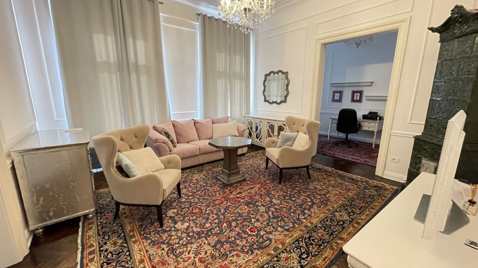 APARTAMENT DE  LUX  IN ZONA NEPTUN - Poză 3