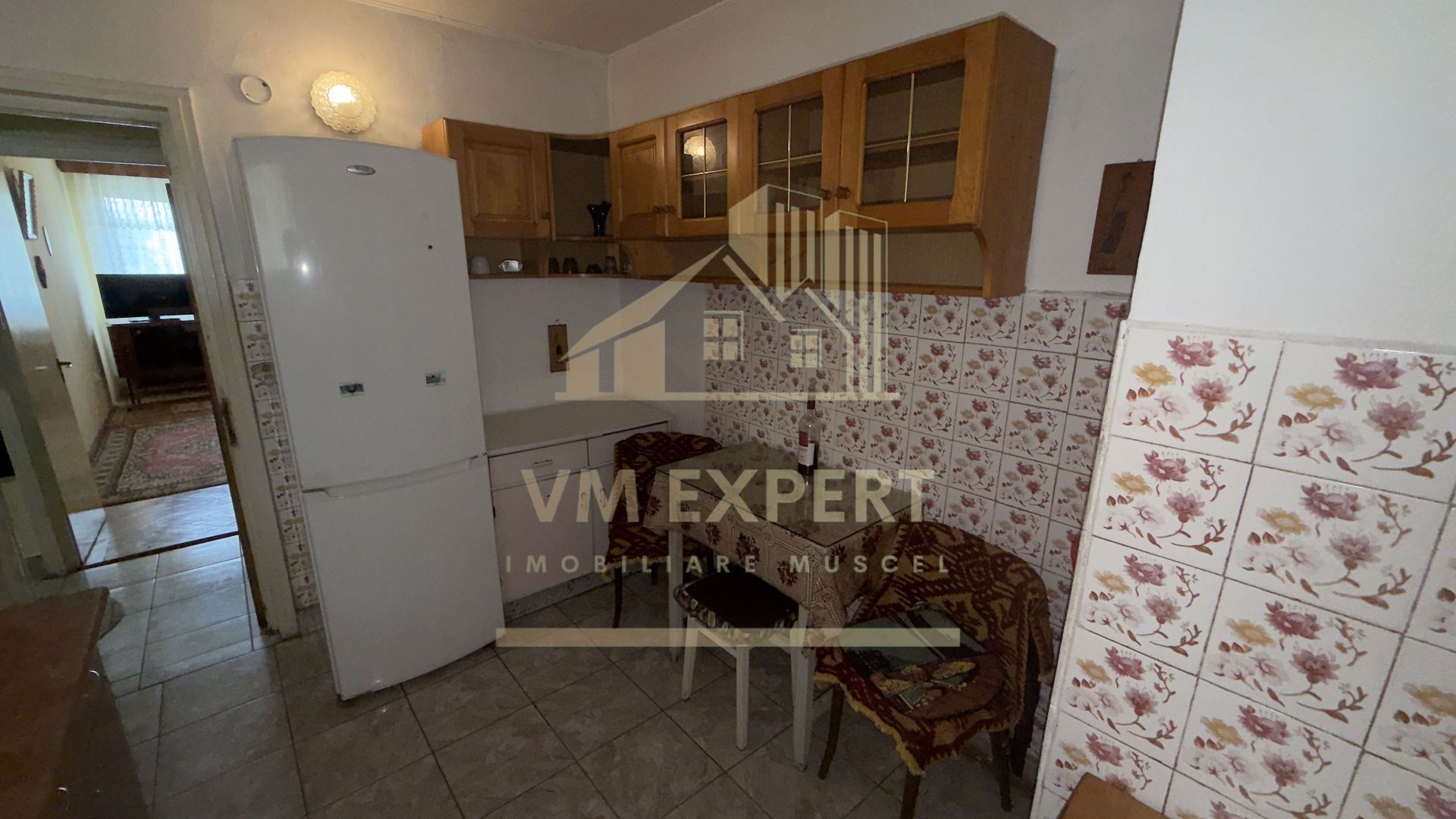 APARTAMENT 2 CAMERE ETAJ 4 ZONA ULTRACENTRALĂ CAMPULUNG - Poză 8