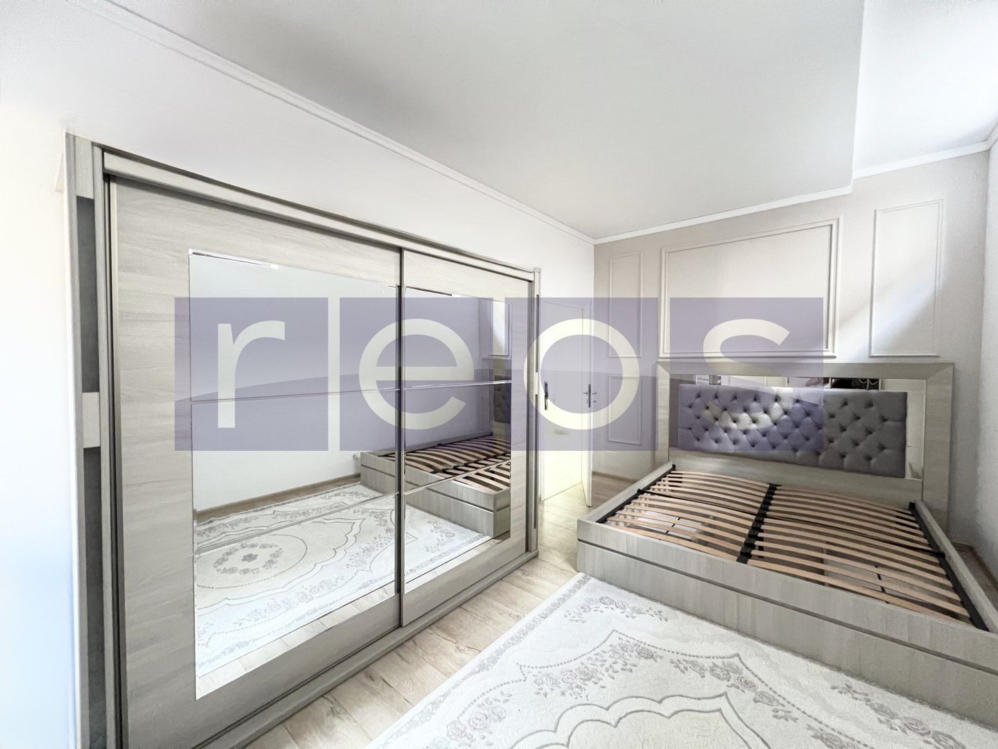 VANZARE | 3 CAMERE | 130MP | TERASA | GARAJ + BOXA | 1 MAI - Poză 7