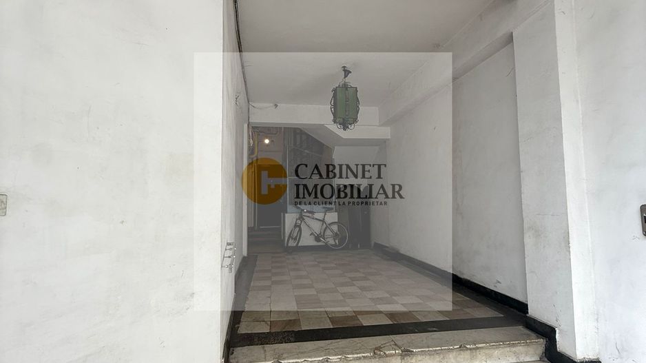 Garsoniera  | Vedere catre bulevard  |  Kogalniceanu - Cismigiu - Poză 8