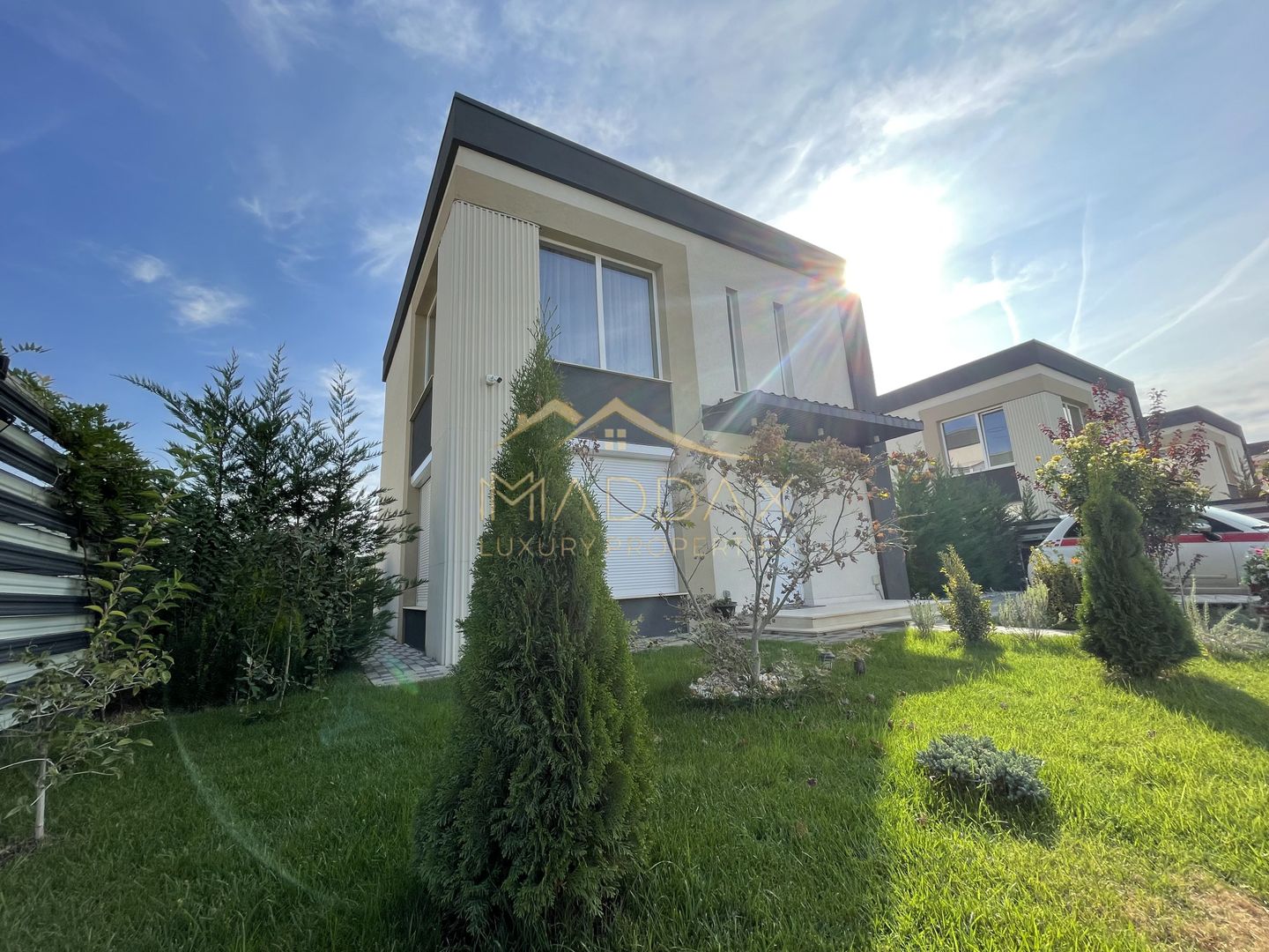 Vila individuala P+1 ***4 camere***curte proprie 380 mp//CORBEANCA - Poză 1