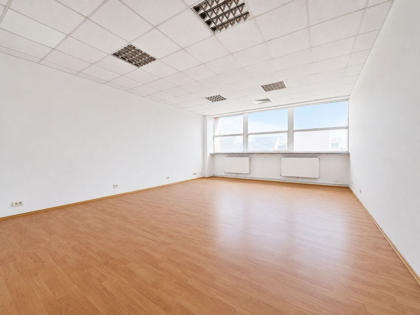 Spatii de inchriat multipe activitati Panduri - Poză 1