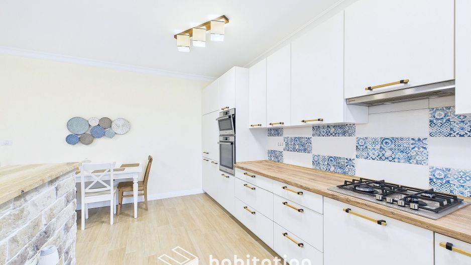 Apartament spațios cu curte și garaj – confortul unei case moderne - Poză 8