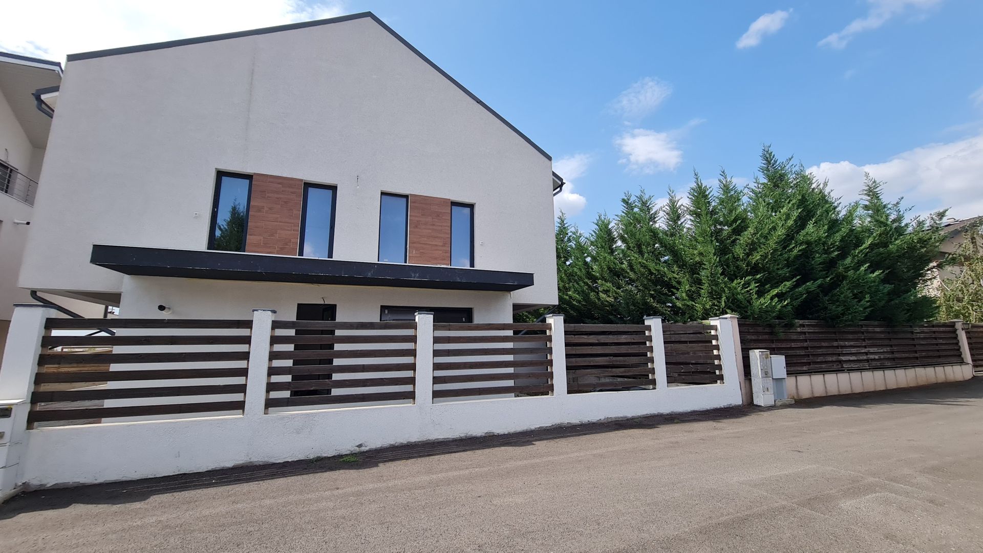 Reducere de pret!!! Duplex cochet in apropierea Mega Image Otopeni - Poză 2