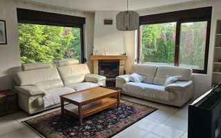 Vila 8 camere Dascalu - Poză 1