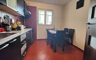 3 camere Dezrobirii | Metrou Gorjului | COMISION 0 - Poză 5