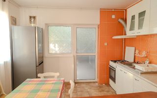 De Inchiriat Casa Individuala cu 3 camere, Garaj, Jucu de Mijloc - Poză 4