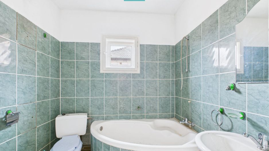 Casă modernă P+1, cu magazin, lângă orașul Sebiș - Poză 14