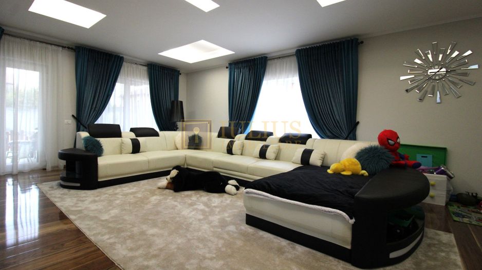 Sat Giroc, ideal pentru diverse afaceri sau pentru locuit. - Poză 5