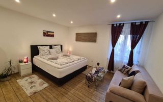 Garsonieră mobilată, zonă ultracentrală, ideală pentru regim hotelier - Poză 2