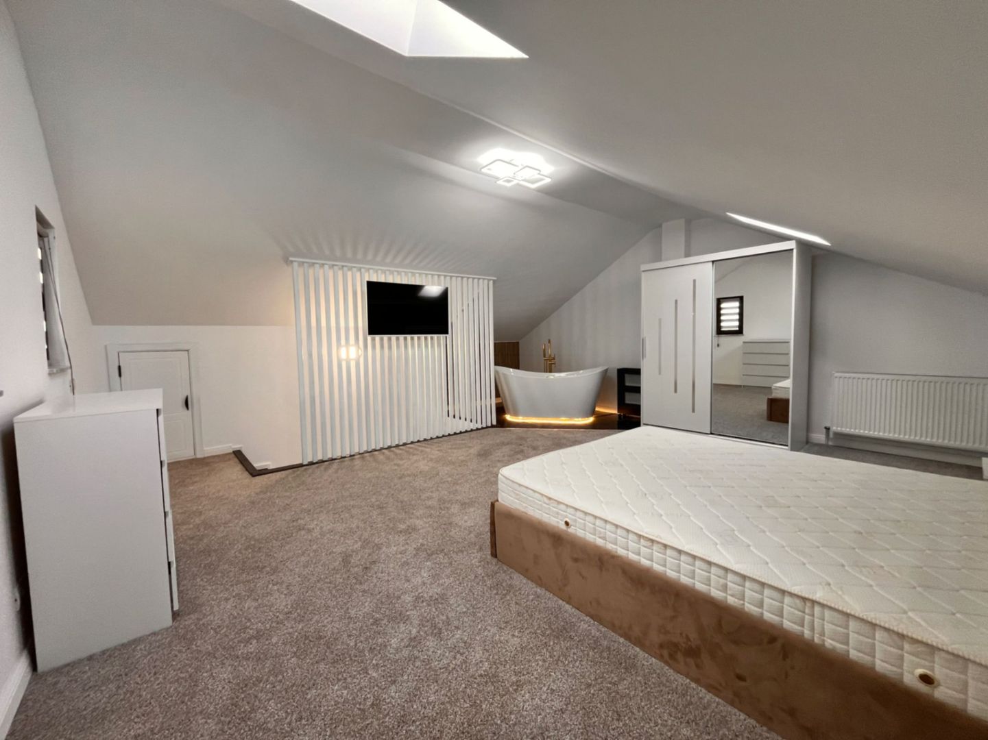 Apartament de Închiriat cu 3 Camere | Suceava/Scheia | 500Euro/Luna - Poză 2