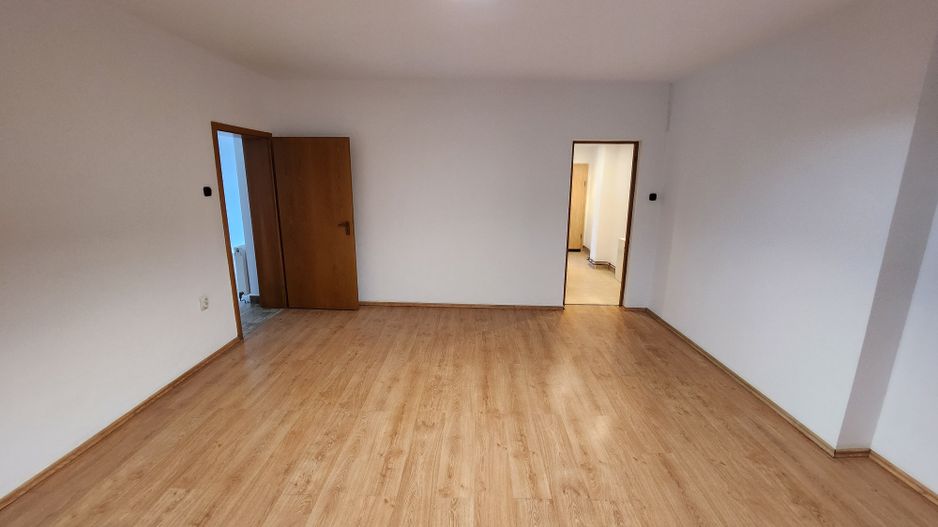 Spatiu birouri 140 mp - Poză 13