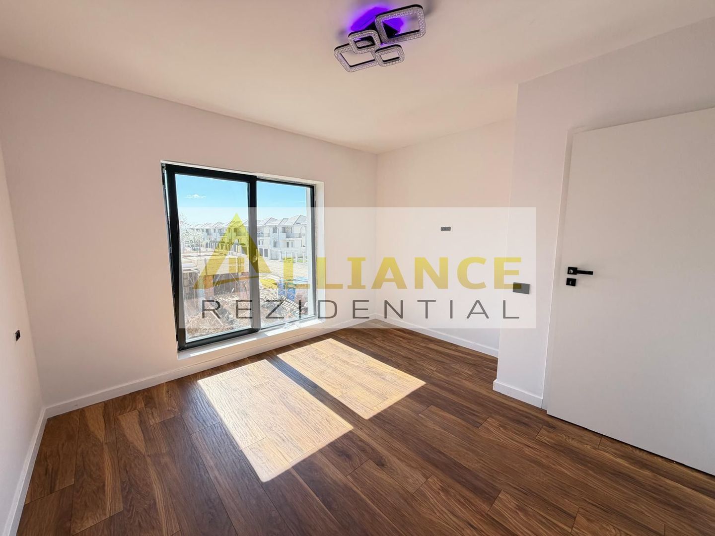 Vila Individuala Moderna 4 Camere  - Primaria Berceni Teren 340mp - - Poză 8