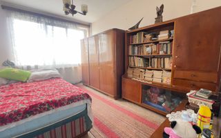 Apartament cu 3 camere decomandat - Poză 1