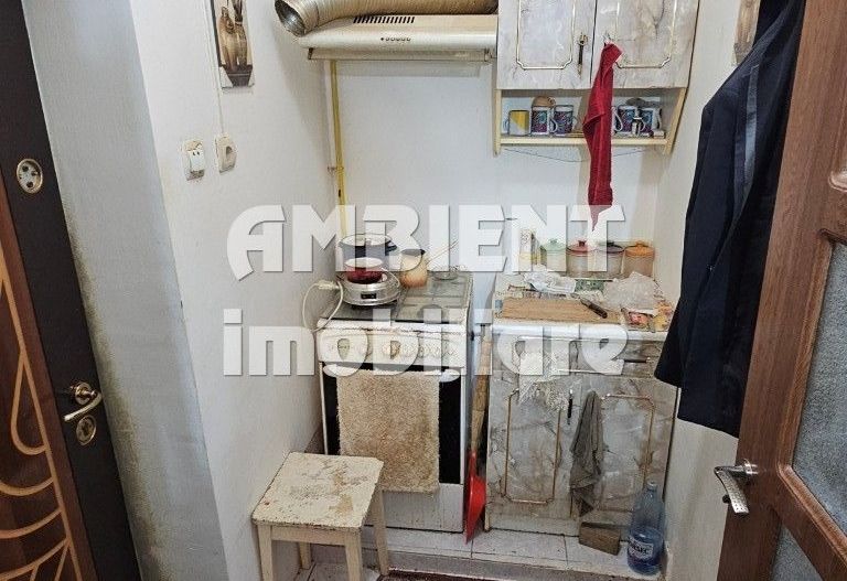 Cameră de cămin cu baie, etaj 1, zona Liceu Stefan Procopiu; - Poză 3