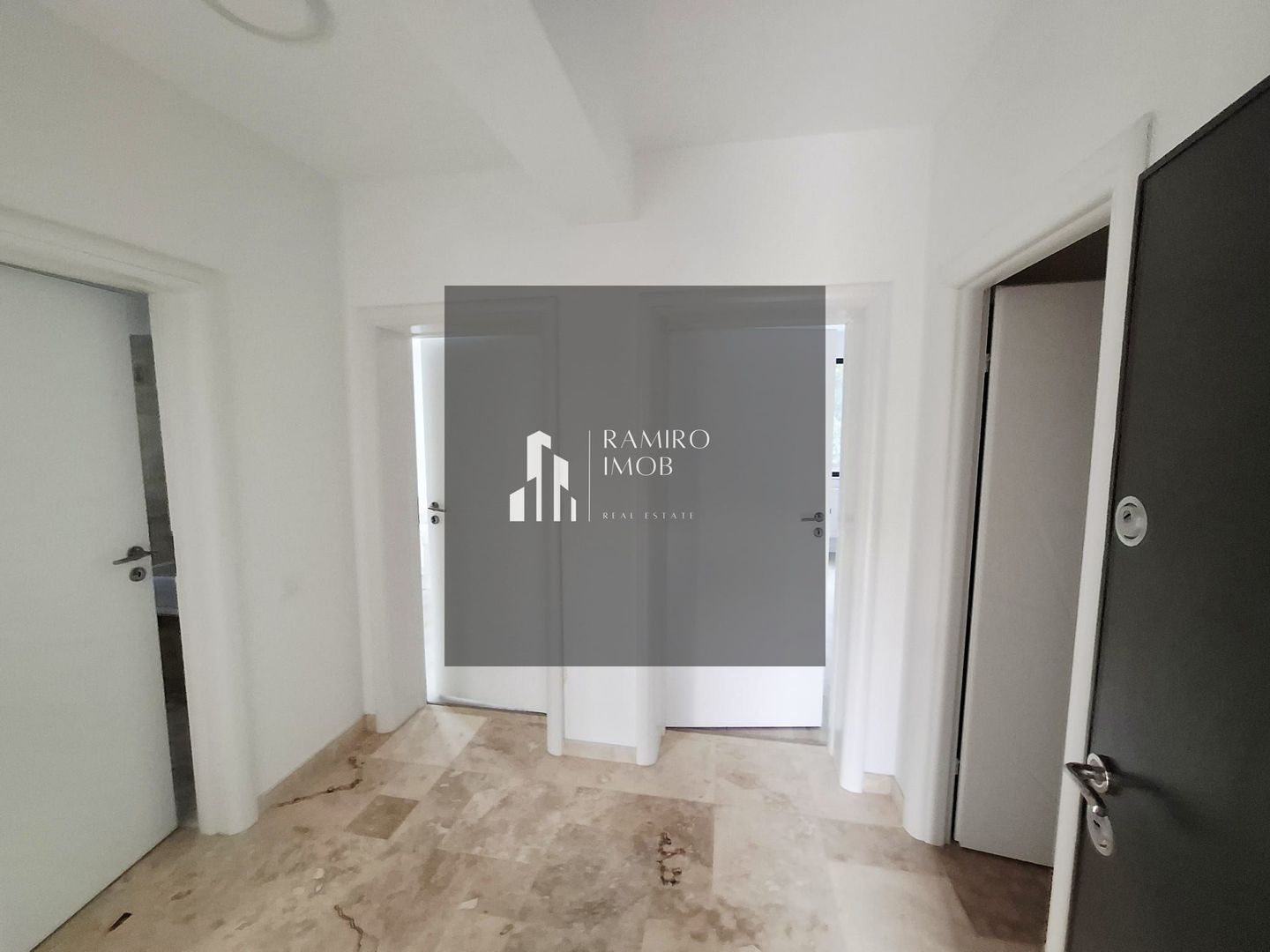 BUFTEA - APARTAMENT 3 CAMERE CU TRERASA SI CURTE. - Poză 7