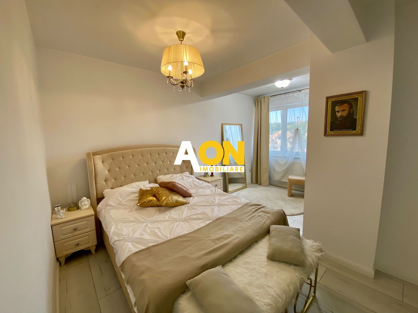 Apartament 2 Camere, Recent Renovat, Complet Mobilat - Poză 1