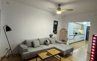 DESIGN MODERN & LUMINA NATURALA – Casa P+1  Premium in Simnicul de Jos - Poză 3