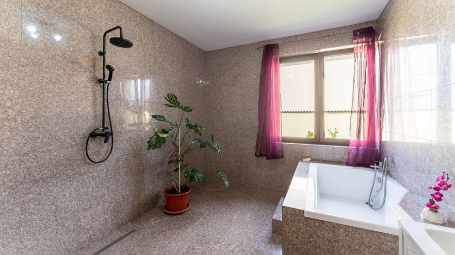 Oportunitate Rară | Proprietate Exclusivă în Izvor - Poză 11