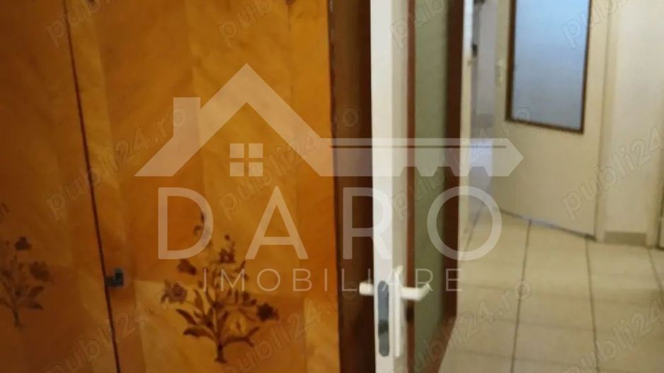 Apartament 1 camera FOARTE SPATIOS - Poză 3