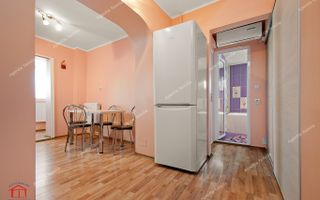 De vanzare apartament 2 camere Micro 39, etaj 3 - Poză 4