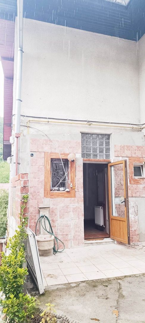 Apartament cu 4 camere si gradina in centrul orasului Brasov - Poză 15