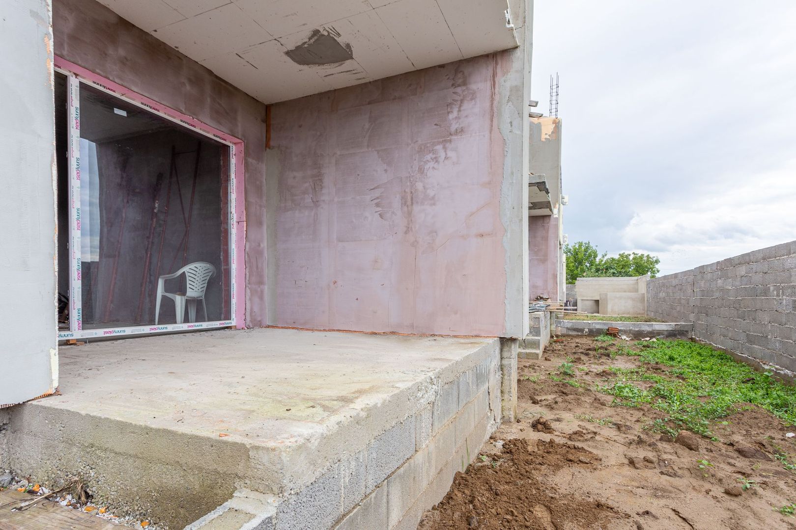 Casă nouă înșiruită, cu 5 camere, la gri, în Livada - Poză 5