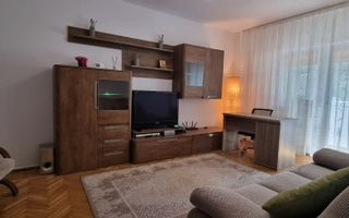 2 decomandate ultracentral, etaj 2, centrala - 450 Euro - Poză 4