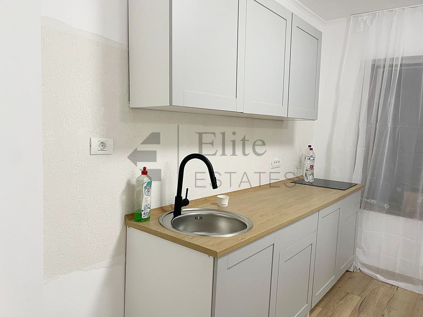 Casa de vanzare in zona Cantemir - Poză 10