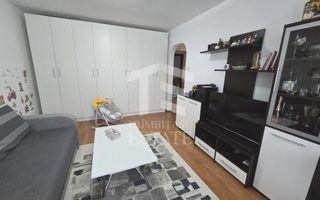 INEL I - Apartament cu centrala pe gaz, loc de parcare si pod de 60 mp - Poză 4