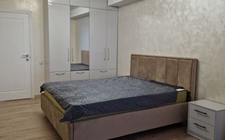 Chirie, apartament, 2 camere, strada Sprîncenoaia, Telecentru - Poză 1