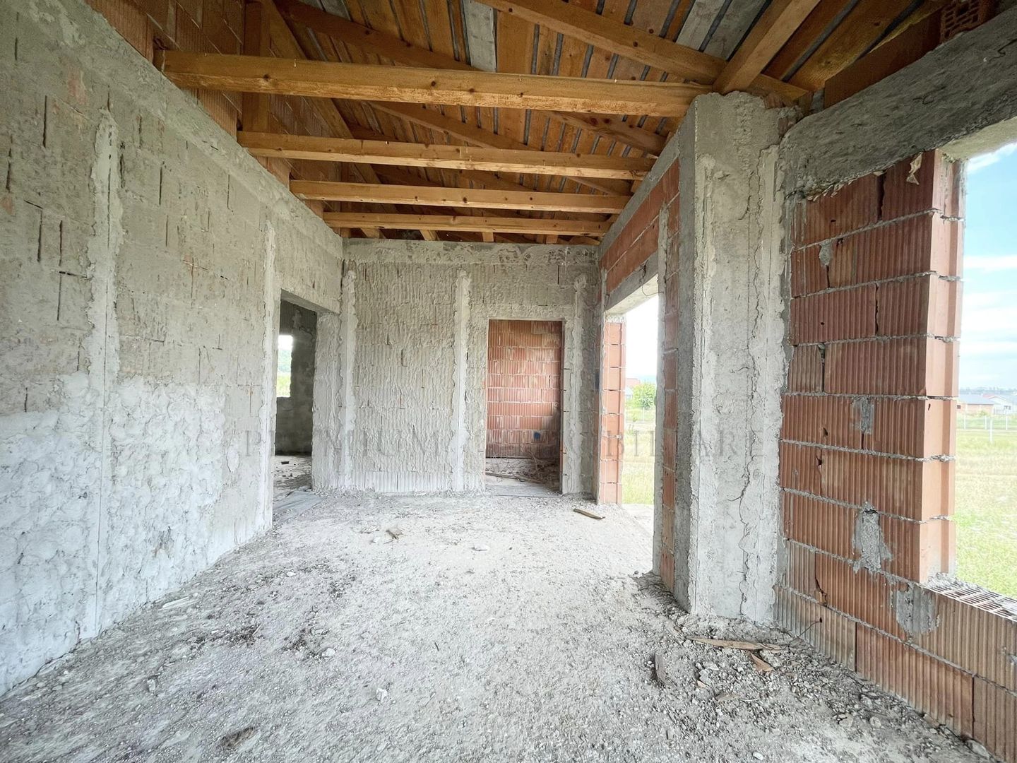 Casa Cartier Andrasesti - la rosu - Poză 7