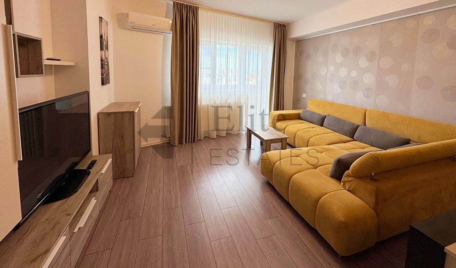 Apartament cu 3 camere de inchiriat in complexul  Luceafarul - Poză 1